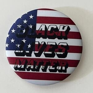Black Lives Matter American Flag Vintage Pinback Button STB7-PB2